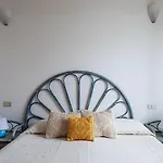 Villa Mistral *